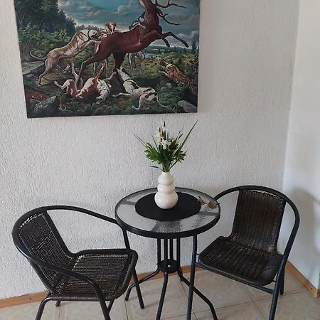 иглика Apartment *
