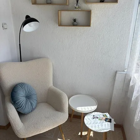 иглика Apartment